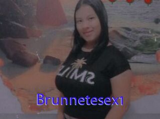 Brunnetesex1