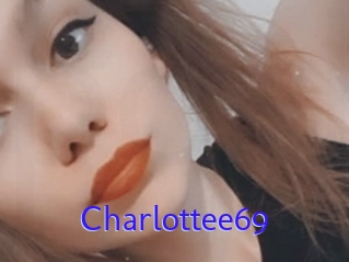 Charlottee69