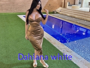 Dahiana_white