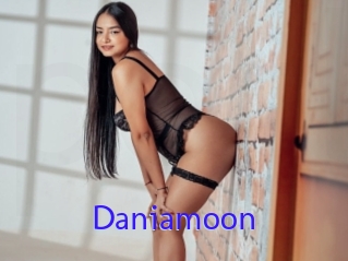 Daniamoon