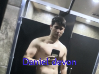 Daniel_devon