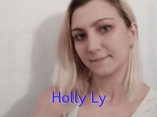 Holly_Ly