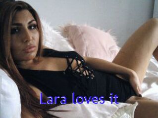 Lara_loves_it