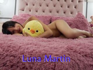 Luna_Martin