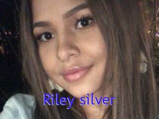 Riley_silver