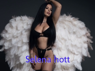 Selena_hott