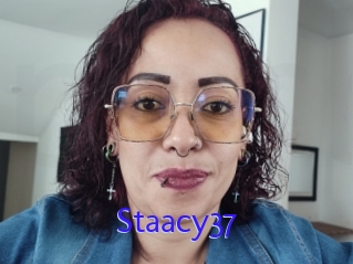 Staacy37