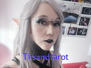 Titsandtarot